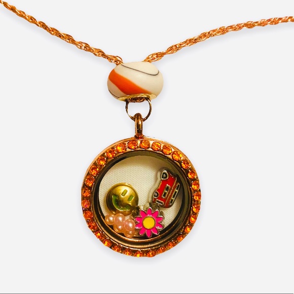 HIPPIE HAPPY boutique charm circle locket pendant necklace + FREE CHARM EXTRAS! - Picture 2 of 4